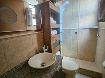 Tumbaco, Ubicado a 300 m de La Plaza Hilacril, Casa en Venta