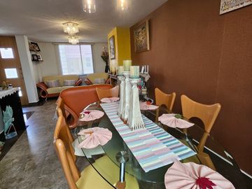 Tumbaco, Ubicado a 300 m de La Plaza Hilacril, Casa en Venta
