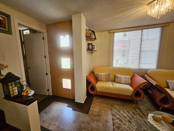 Tumbaco, Ubicado a 300 m de La Plaza Hilacril, Casa en Venta