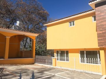 Casa en Venta Nueva en Condado de Sayavedra (Amueblada)