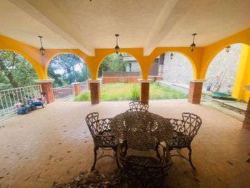 Casa en Venta Nueva en Condado de Sayavedra (Amueblada)
