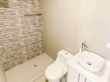 ¡Tu Nuevo Hogar en Llano Chico! Conjunto de Casas VIP, de 124 m2