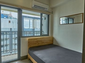 FAME32XXT2: For SaleFully Furnished 1 BR Unit with Balcony at Fame Residences