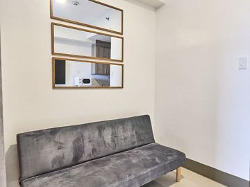 FAME32XXT2: For SaleFully Furnished 1 BR Unit with Balcony at Fame Residences