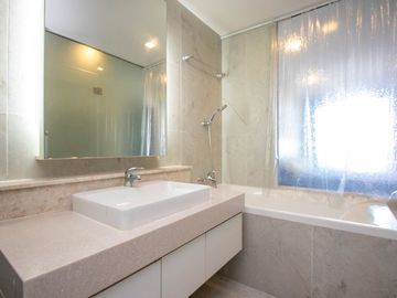 North-Facing 1-Bedroom Unit for Sale on the 11th Floor at Astra Condo