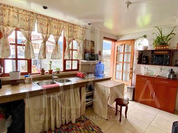 CASA 4 DORMITORIOS LA ARMENIA LOS CHILLOS - Casa en Venta de Oportunidad en el Valle de los Chillos - La Armenia