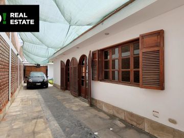 VENTA DE CASA CERCA AL MAR EN SAN BARTOLO