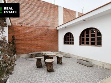 VENTA DE CASA CERCA AL MAR EN SAN BARTOLO