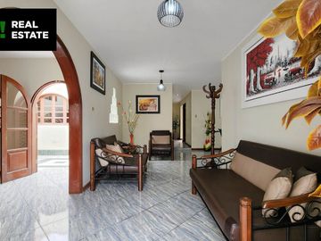 VENTA DE CASA CERCA AL MAR EN SAN BARTOLO