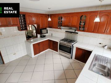 VENTA DE CASA CERCA AL MAR EN SAN BARTOLO