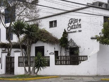 SE VENDE HOTEL BOUTIQUE Y RESTAURANTE EN MIRAFLORES ( PRECIO NEGOCIABLE)
