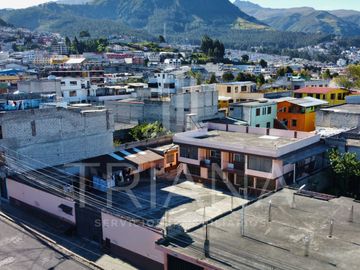 CASA RENTERA EN VENTA SANTA RITA SOLANDA SUR DE QUITO