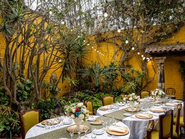 SE VENDE HOTEL BOUTIQUE Y RESTAURANTE EN MIRAFLORES ( PRECIO NEGOCIABLE)