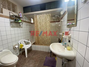 ¡Atención Inversionistas! Casa En Venta En El Agustino