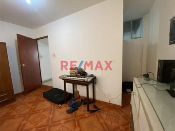 ¡Atención Inversionistas! Casa En Venta En El Agustino