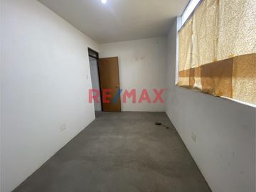 ¡Atención Inversionistas! Casa En Venta En El Agustino