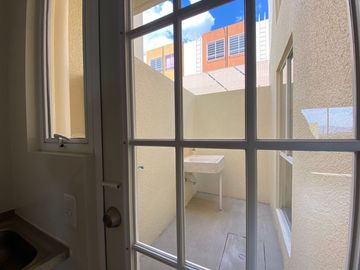 CASAS DE 3 RECAMARAS CON 1 RECAMARA EN PLANTA BAJA EN LOS HEROES SAN PABLO