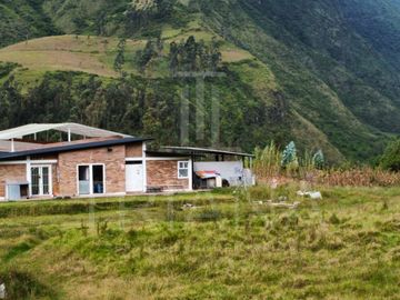 TERRENO MAS PROPIEDAD BARRIO LA ESPERANZA SECTOR LA CADENA IBARRA IMBABURA