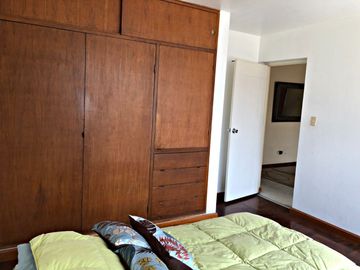 CASA EN VENTA FRENTE JOCKEY PLAZA 300 m2 URB NEPTUNO SURCO