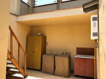 CASA EN VENTA FRENTE JOCKEY PLAZA 300 m2 URB NEPTUNO SURCO