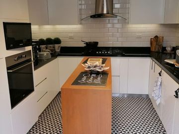 VENTA DE HERMOSA CASONA EN EL CORAZÓN DE BARRANCO