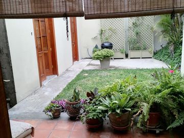 VENTA DE HERMOSA CASONA EN EL CORAZÓN DE BARRANCO