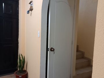 CASA de VENTA en Conjunto Habitacional a 2 cuadras de Av. Geovanny Calles, Calderón, Ecuador