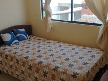 CASA de VENTA en Conjunto Habitacional a 2 cuadras de Av. Geovanny Calles, Calderón, Ecuador