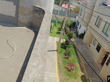 CASA de VENTA en Conjunto Habitacional a 2 cuadras de Av. Geovanny Calles, Calderón, Ecuador