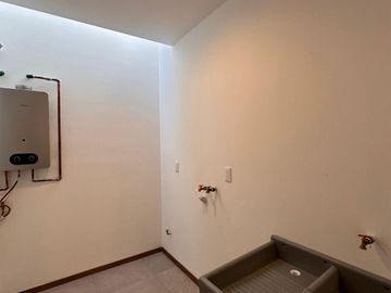 CASA EN VENTA EN PRADERAS I ALTOZANO HAB. EN PLANTA BAJA.
