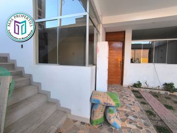SE VENDE CASA EN LA QUINTA LAS GARDENIAS !