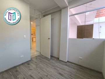 SE VENDE CASA EN LA QUINTA LAS GARDENIAS !