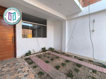 SE VENDE CASA EN LA QUINTA LAS GARDENIAS !