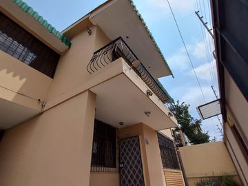VENTA DE CASA RENTERA ESQUINERA EN CDLA. COVIEM SUR DE GUAYAQUIL