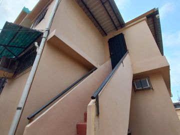 VENTA DE CASA RENTERA ESQUINERA EN CDLA. COVIEM SUR DE GUAYAQUIL