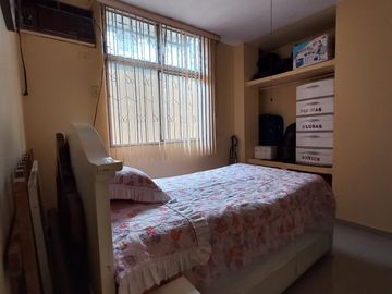 VENTA DE CASA RENTERA ESQUINERA EN CDLA. COVIEM SUR DE GUAYAQUIL