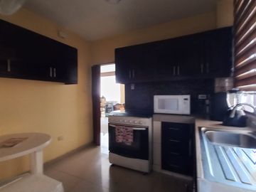 VENTA DE CASA RENTERA ESQUINERA EN CDLA. COVIEM SUR DE GUAYAQUIL