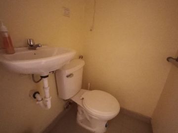 VENTA DE CASA RENTERA ESQUINERA EN CDLA. COVIEM SUR DE GUAYAQUIL