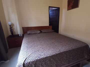 VENTA DE CASA RENTERA ESQUINERA EN CDLA. COVIEM SUR DE GUAYAQUIL