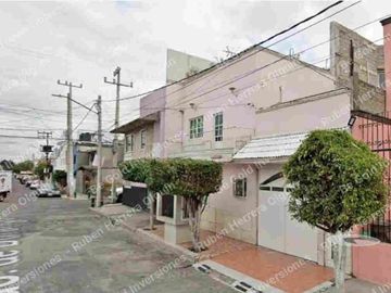 Casa en Providencia, Gustavo A Madero, Oportunidad Unica