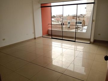 Venta De Departamento En Urb Daniel Hoyle 4To Piso Con Cochera A Un Paso De La Upn (GAPONTE)