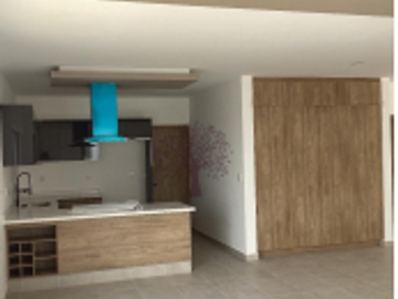 CASA EN RENTA EN CAÑADAS DEL LAGO NUEVA, 4 RECS. 4 BAÑOS, JARDIN, ESPACIOS AMPLIOS Y CONFORTABLES