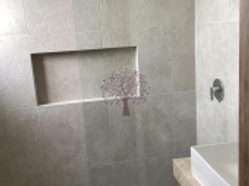 CASA EN RENTA EN CAÑADAS DEL LAGO NUEVA, 4 RECS. 4 BAÑOS, JARDIN, ESPACIOS AMPLIOS Y CONFORTABLES
