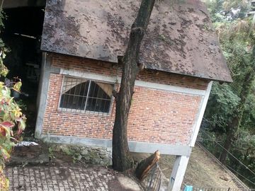 CASA EN LOMAS DE TZOMPANTLE
