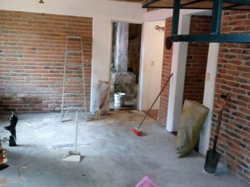 CASA EN LOMAS DE TZOMPANTLE