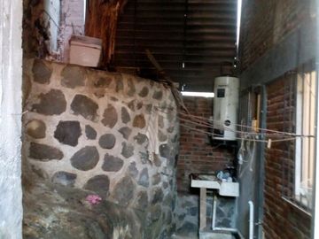 CASA EN LOMAS DE TZOMPANTLE