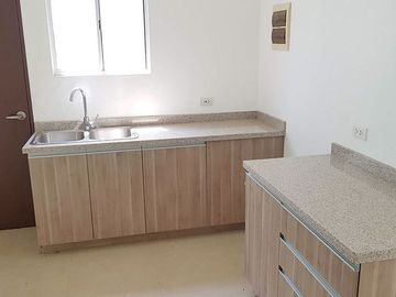 FORECLOSED HOUSE FOR SALE IN RIDGEVIEW NUVALI