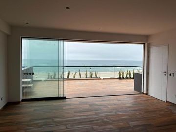 VENTA DE DEPARTAMENTO,  EN SEGUNDA FILA DE PLAYA CABALLEROS, CON VISTA DIRECTA A LA BAHIA  CON TERRAZA Y PISCINA.