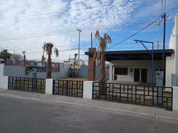 CASA EN VENTA EN PRIVADA SENDERO DEL REAL