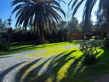 Casa Con Gran Terreno, 4 Dor, 3 Bañ, Sala De Estar, Piscina